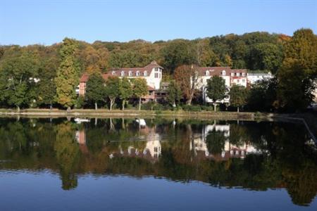 фото отеля Les Etangs de Corot