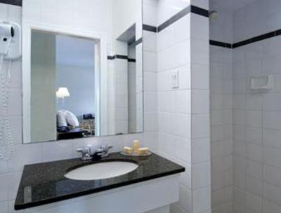 фото отеля Days Inn Vancouver Metro