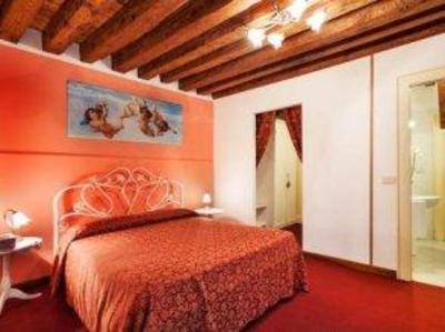 фото отеля Residenza Due Dame - Dama Rossa