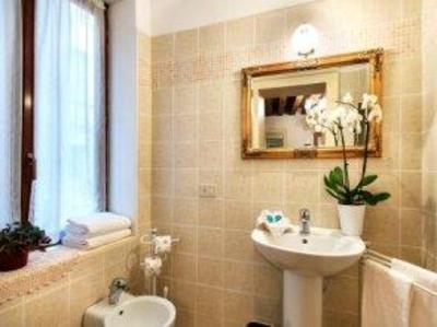 фото отеля Residenza Due Dame - Dama Rossa