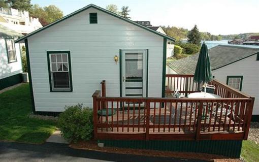 фото отеля Channel Waterfront Cottages