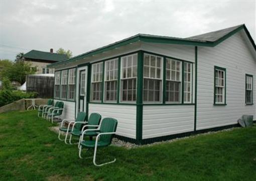 фото отеля Channel Waterfront Cottages