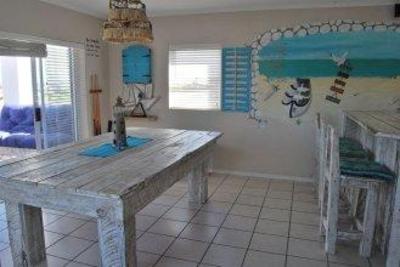 фото отеля Beach House on Fairway