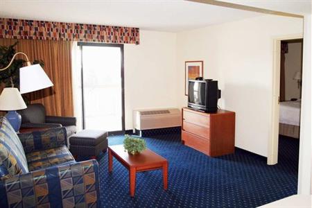 фото отеля Hampton Inn and Suites Denver-Cherry Creek