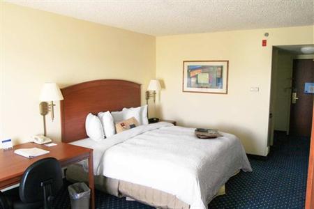 фото отеля Hampton Inn and Suites Denver-Cherry Creek