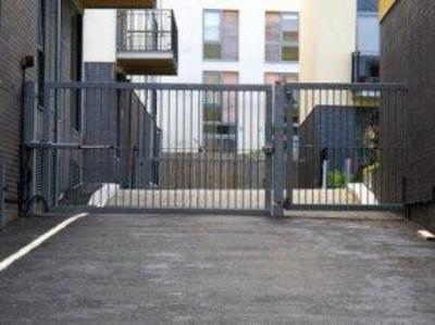 фото отеля Plymouth Serviced Holiday Apartment- Phoenix Quay