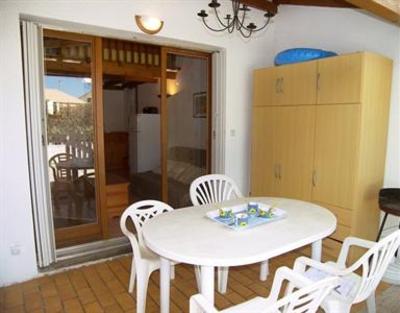 фото отеля Holiday House Les Amirantes