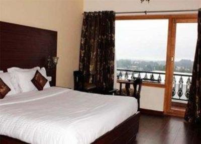 фото отеля Berry Hills Resort
