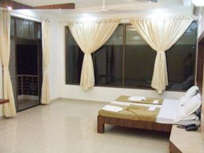 фото отеля Whistling Palms Beach Resort