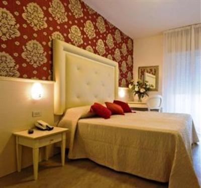 фото отеля Hotel Foschi-Peninsula