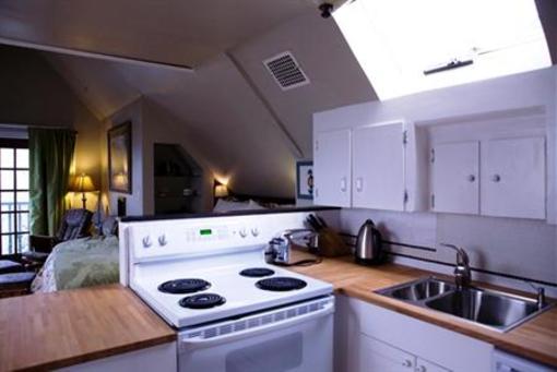 фото отеля Bee and Thistle Guest House