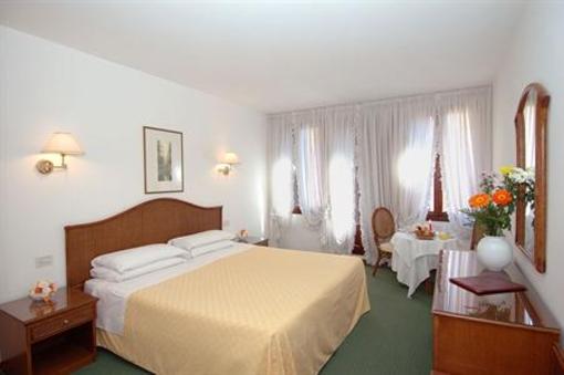 фото отеля Hotel Casanova Venice