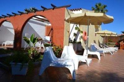 фото отеля Rainbow Golf Bungalows, Gay Boutique Resort