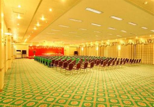 фото отеля Garden Hotel Changji