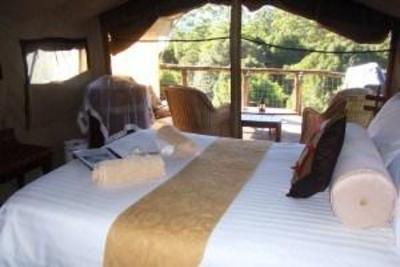 фото отеля Silk Pavilions Bed & Breakfast Mt Burrell