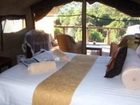 фото отеля Silk Pavilions Bed & Breakfast Mt Burrell