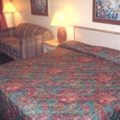 фото отеля Super 7 Inn And Suites Saginaw