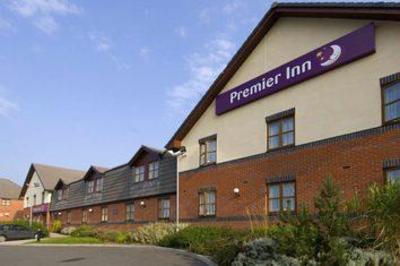 фото отеля Premier Inn Evesham