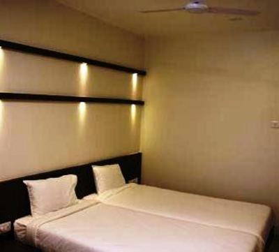 фото отеля Hotel Girnar