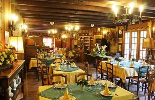фото отеля Auberge Le Monastere