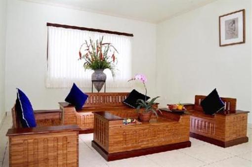 фото отеля Mirah Hotel Banyuwangi