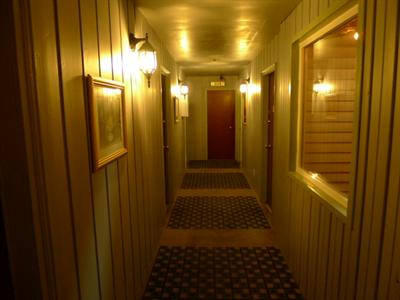 фото отеля Colonial Motel