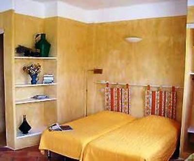 фото отеля Mas De L'Hermitage Guesthouse Figanieres
