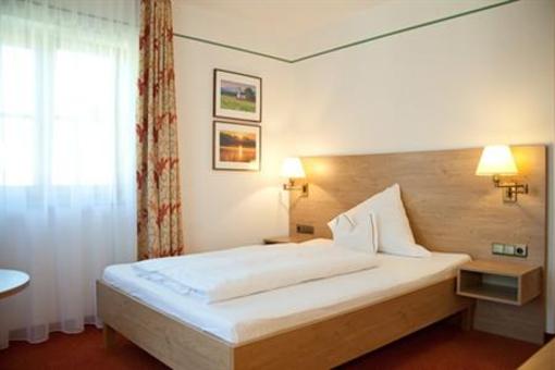 фото отеля Hotel Garni Sterff Seeshaupt