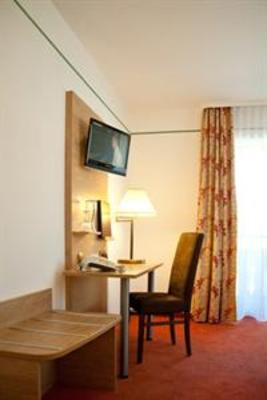 фото отеля Hotel Garni Sterff Seeshaupt