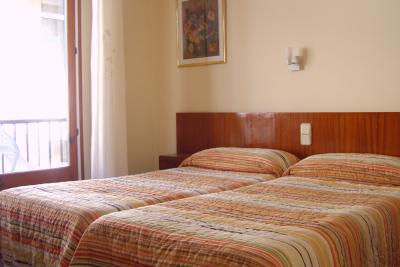 фото отеля Hostal Mediterra