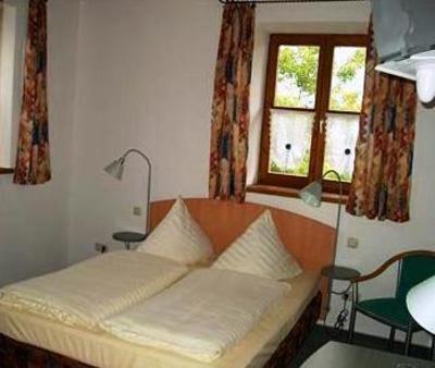 фото отеля Gaestehaus Bernstein Hof Altdorf