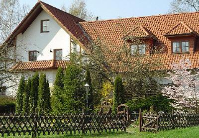 фото отеля Hotel und Gasthof Lengefelder Warte