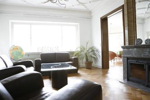 фото отеля Bonnhouse Apartments