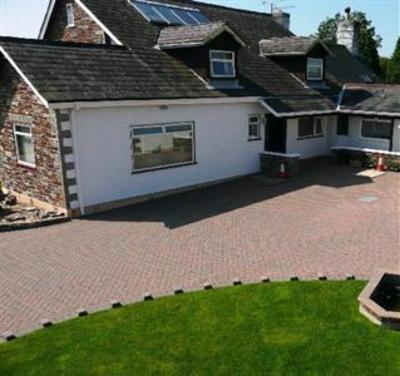 фото отеля Greystone Pool B&B Looe