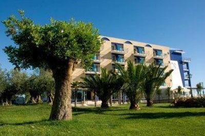 фото отеля Roses Hotel Roseto degli Abruzzi