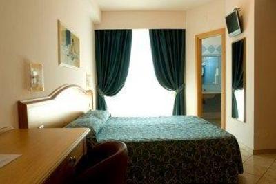 фото отеля Roses Hotel Roseto degli Abruzzi