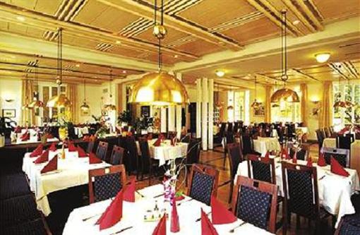 фото отеля Zur Einkehr Gasthof & Metzgerei