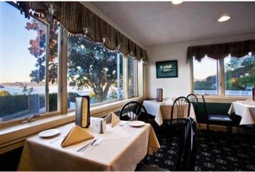 фото отеля Inn on the Hudson