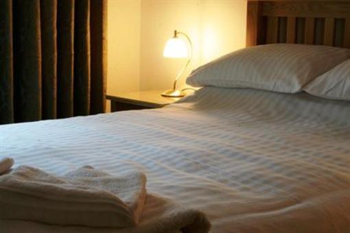 фото отеля The Beach House Apartments Newquay