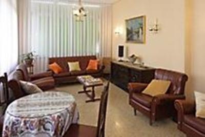 фото отеля Hostal Ezequiel