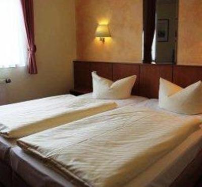 фото отеля Hotel Weisser Schwan Erfurt