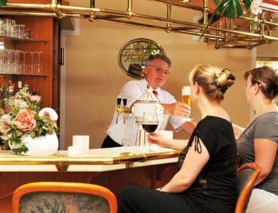 фото отеля Hotel Weisser Schwan Erfurt