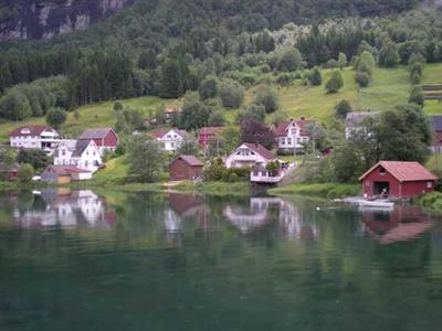 фото отеля Stryn Vandrerhjem Og Motell