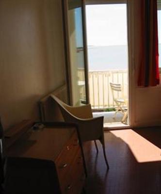 фото отеля Hotel Le Trident Thyrse