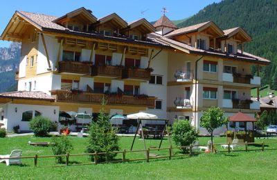 фото отеля Panorama Hotel Campitello di Fassa