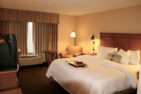 фото отеля Hampton Inn & Suites Bremerton