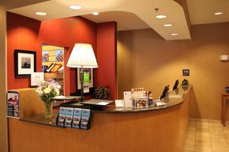 фото отеля Hampton Inn & Suites Bremerton