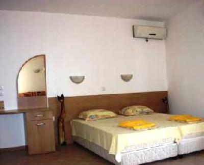 фото отеля Hotel Lazur 3