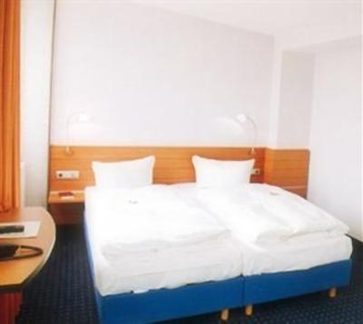 фото отеля Kolpinghaus Messehotel