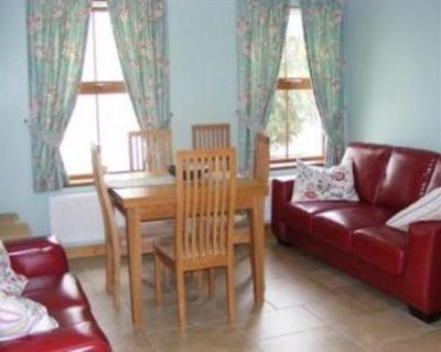 фото отеля Flatfield House Clock Tower Coaching Self Catering Apartments
